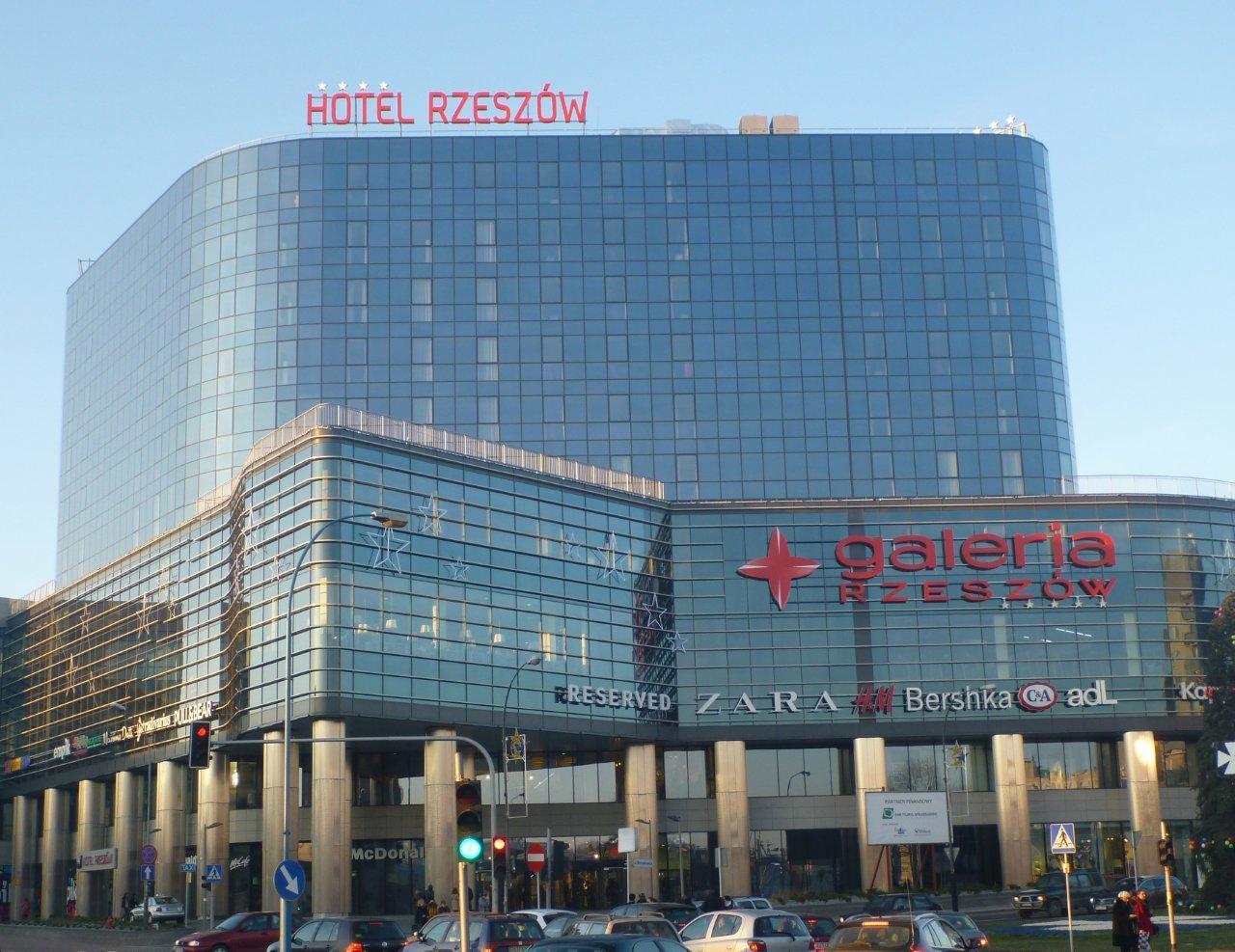 Hotel ジェシュフ エクステリア 写真