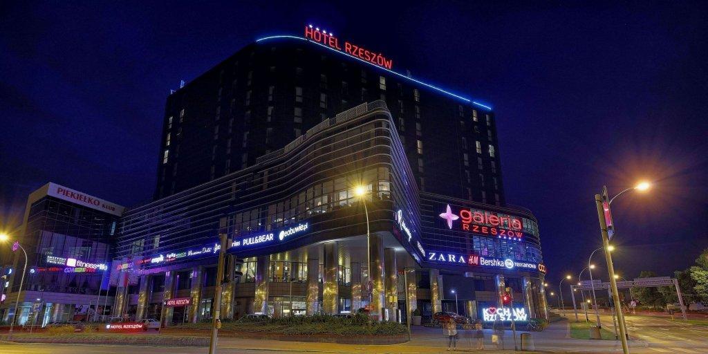 Hotel ジェシュフ エクステリア 写真
