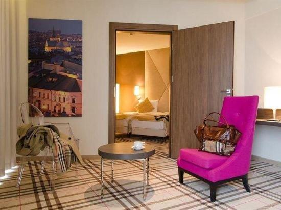 Hotel ジェシュフ エクステリア 写真