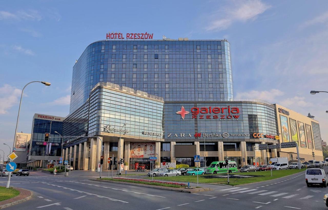 Hotel ジェシュフ エクステリア 写真