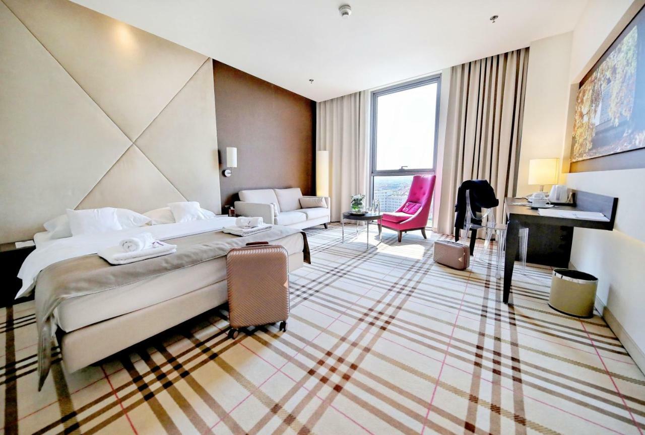 Hotel ジェシュフ エクステリア 写真