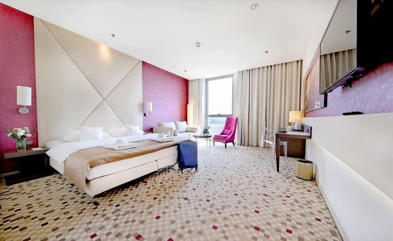 Hotel ジェシュフ エクステリア 写真