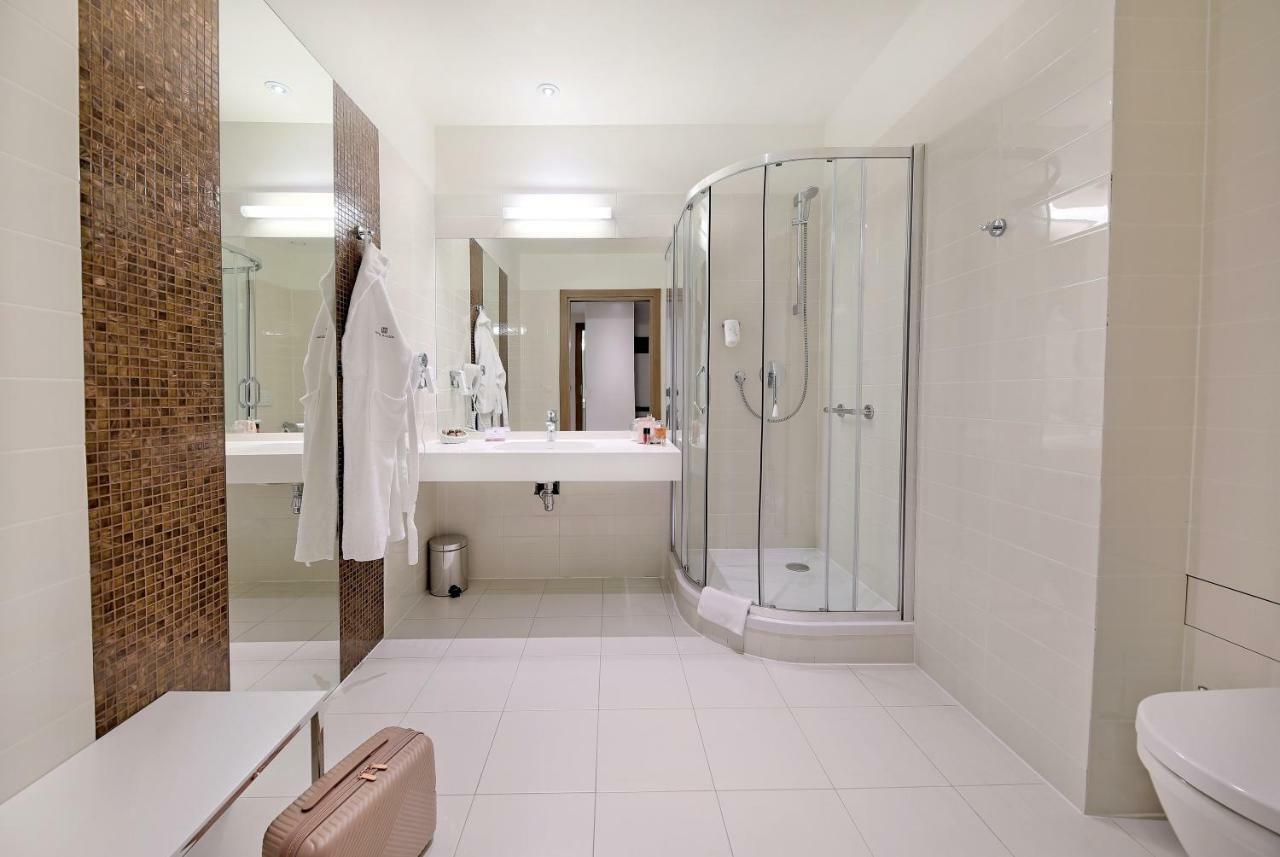 Hotel ジェシュフ エクステリア 写真