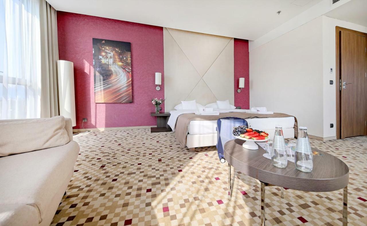 Hotel ジェシュフ エクステリア 写真