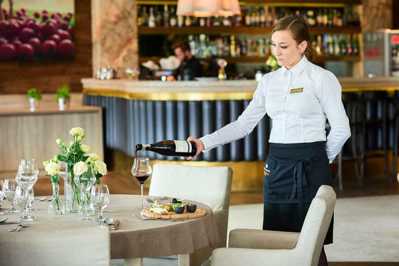 Hotel ジェシュフ エクステリア 写真